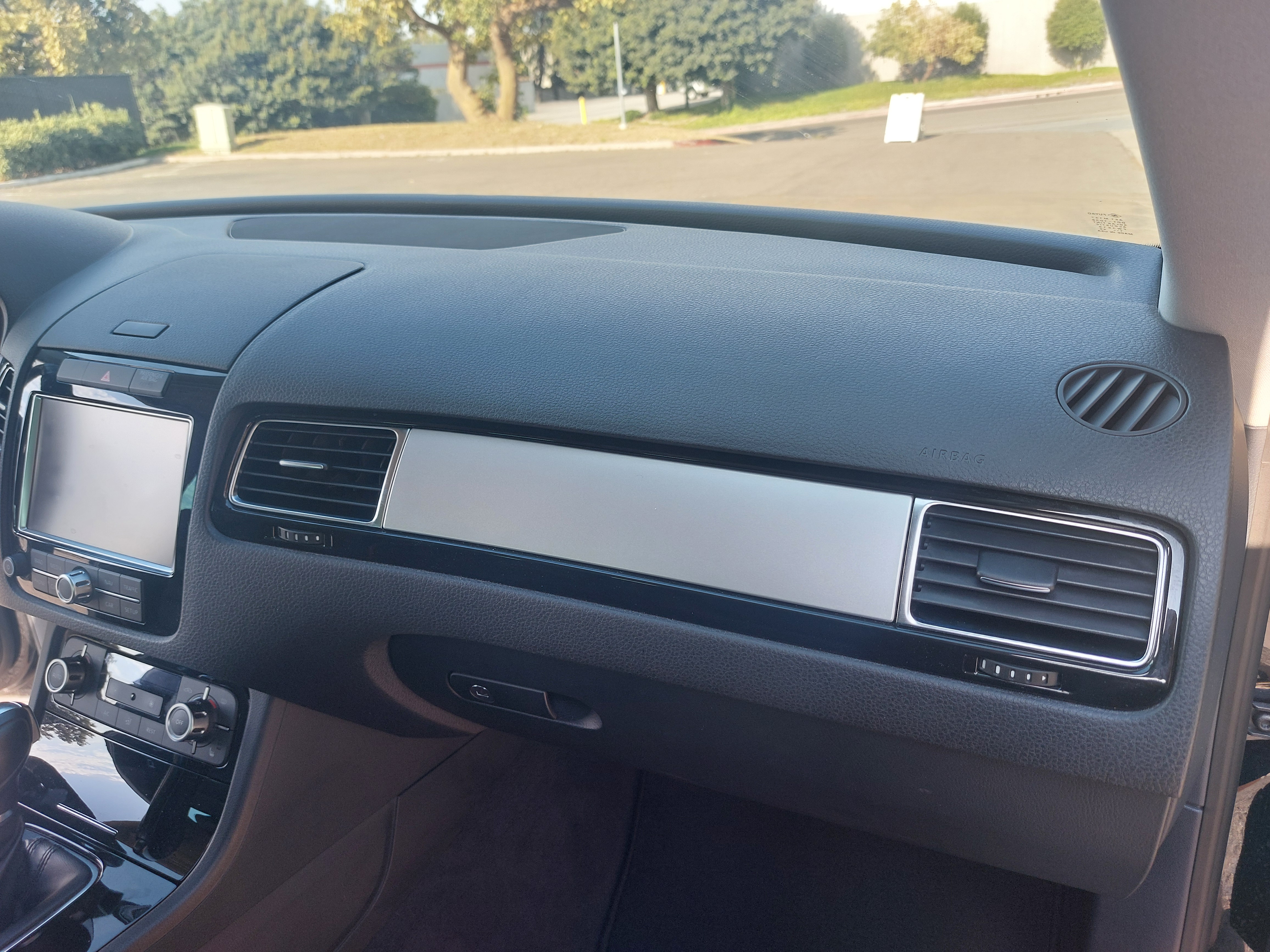Used 2014 Volkswagen Touareg VR6 AWD/4WD image 33