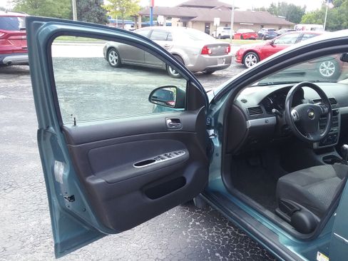Used 2010 Chevrolet Cobalt LT Sedan w/ 1LT FWD image 22