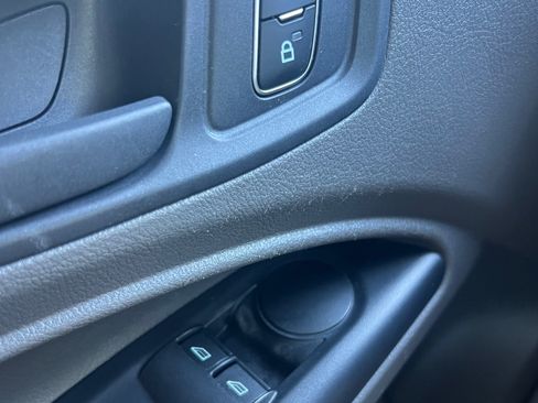 Used 2020 Ford Transit Connect XL image 18