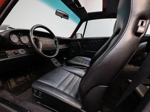 Used 1990 Porsche 911 Coupe RWD image 9