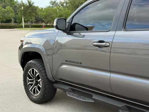 Used 2021 Toyota Tacoma TRD Sport RWD image 40