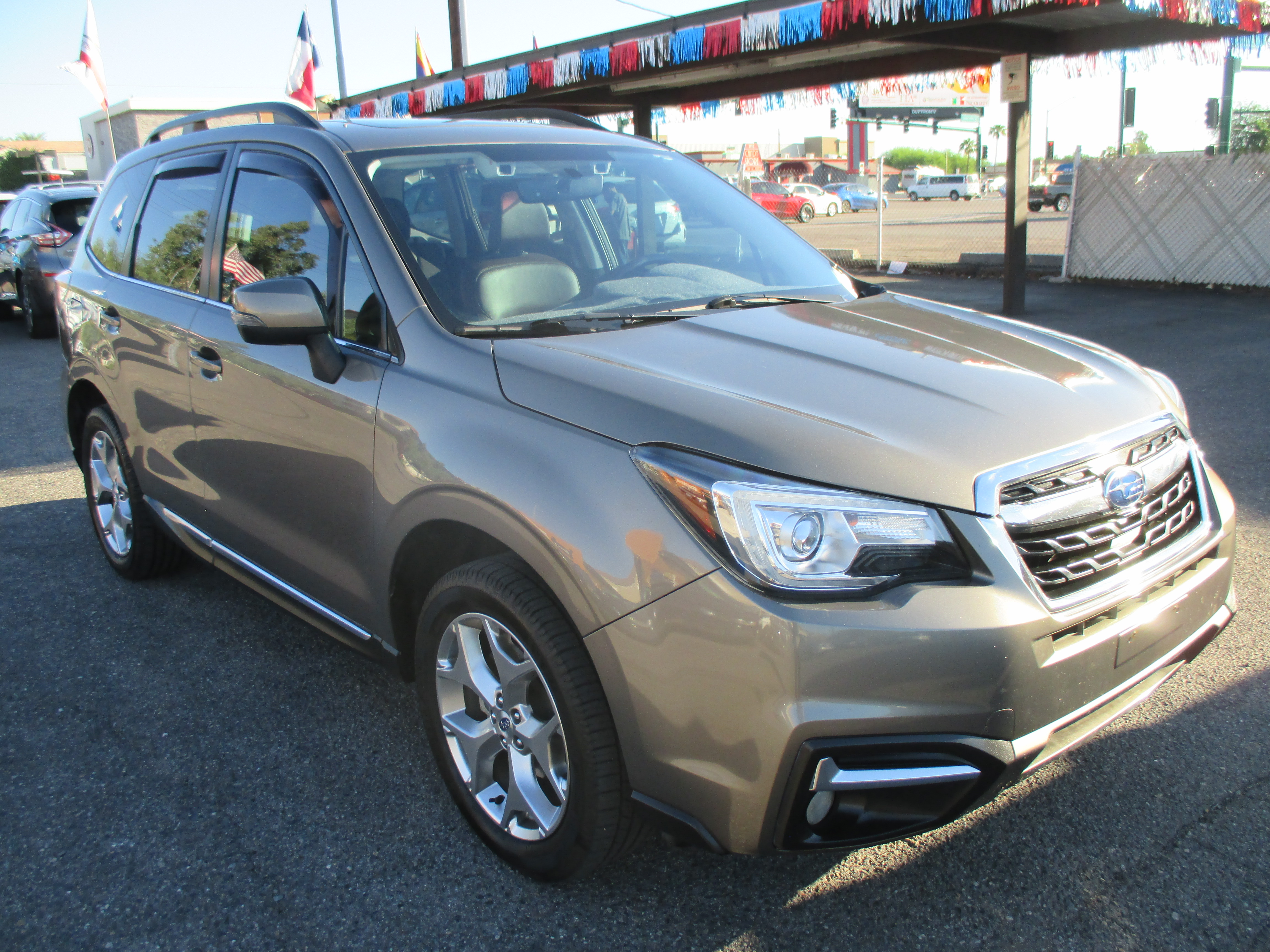 Used 2018 Subaru Forester 2.5i Touring Sport Utility 4D AWD/4WD image 17