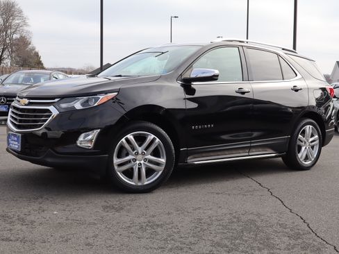 Used 2019 Chevrolet Equinox Premier image 2