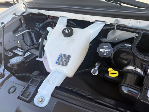 Used 2018 Chevrolet Express 3500 Extended RWD image 19