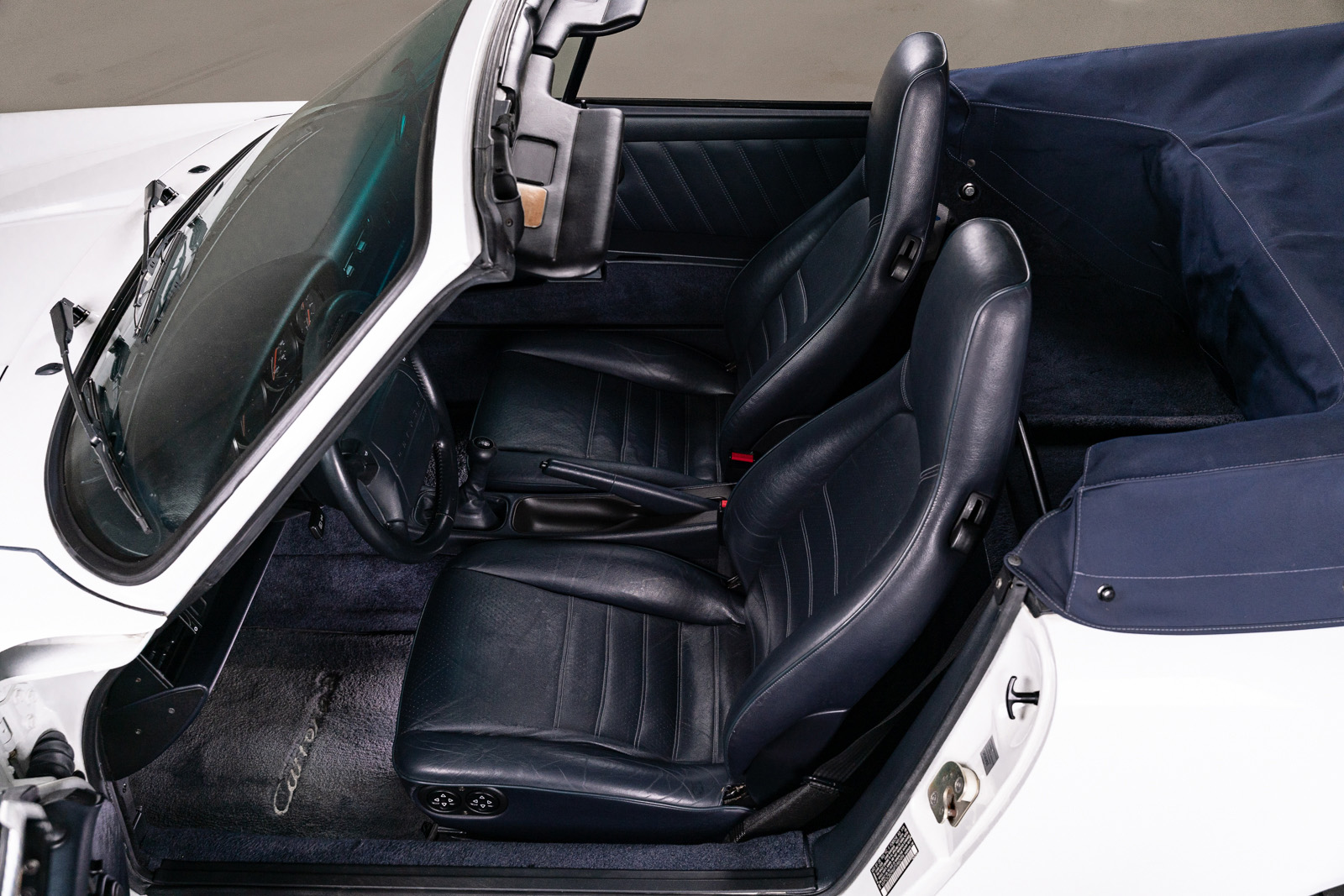 Used 1993 Porsche 911 Carrera Cabriolet RWD image 62
