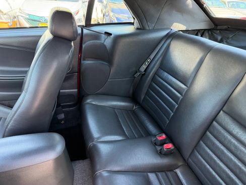 Used 2001 Ford Mustang GT Convertible RWD image 13