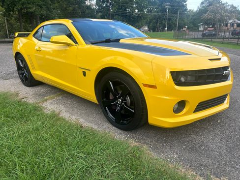 Used 2012 Chevrolet Camaro SS Coupe RWD image 2
