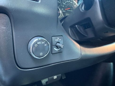 Used 2020 Chevrolet Express 3500 UNAVAIL RWD image 15