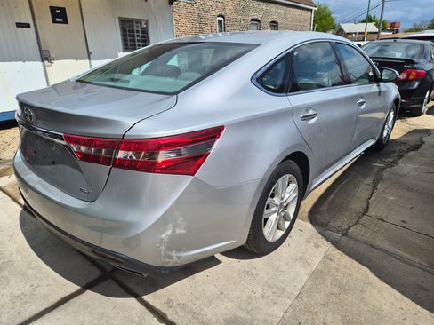 Used 2013 Toyota Avalon XLE Premium Sedan 4D FWD image 3