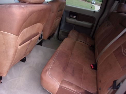 Used 2005 Ford F150 King Ranch image 6