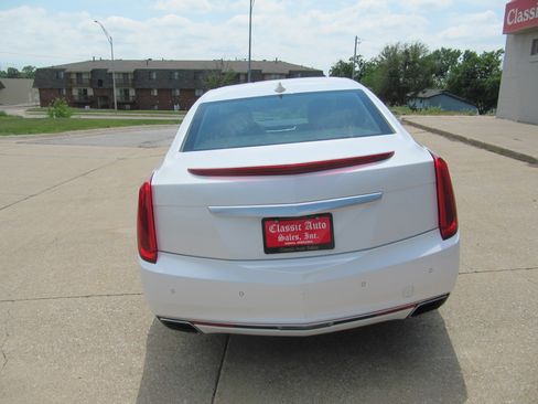 Used 2017 Cadillac XTS Luxury AWD image 6