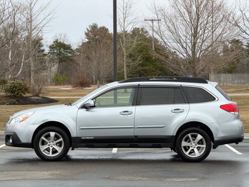 Used 2013 Subaru Outback 2.5i Limited image 6