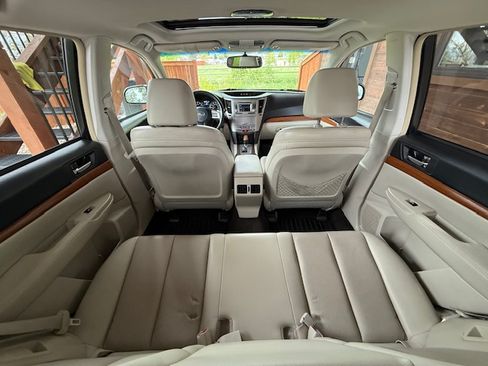 Used 2014 Subaru Outback 2.5i Limited image 22