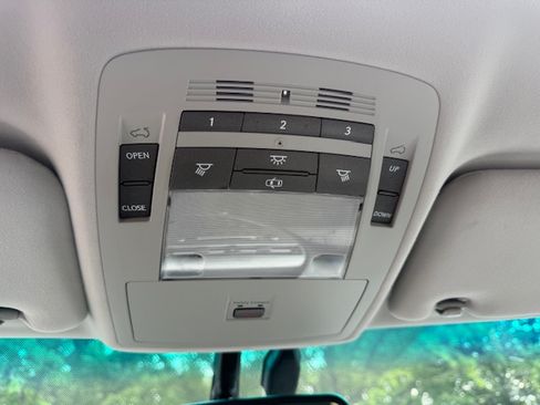 Used 2012 Lexus RX 450h image 31