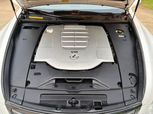 Used 2012 Lexus LS 460 AWD image 18