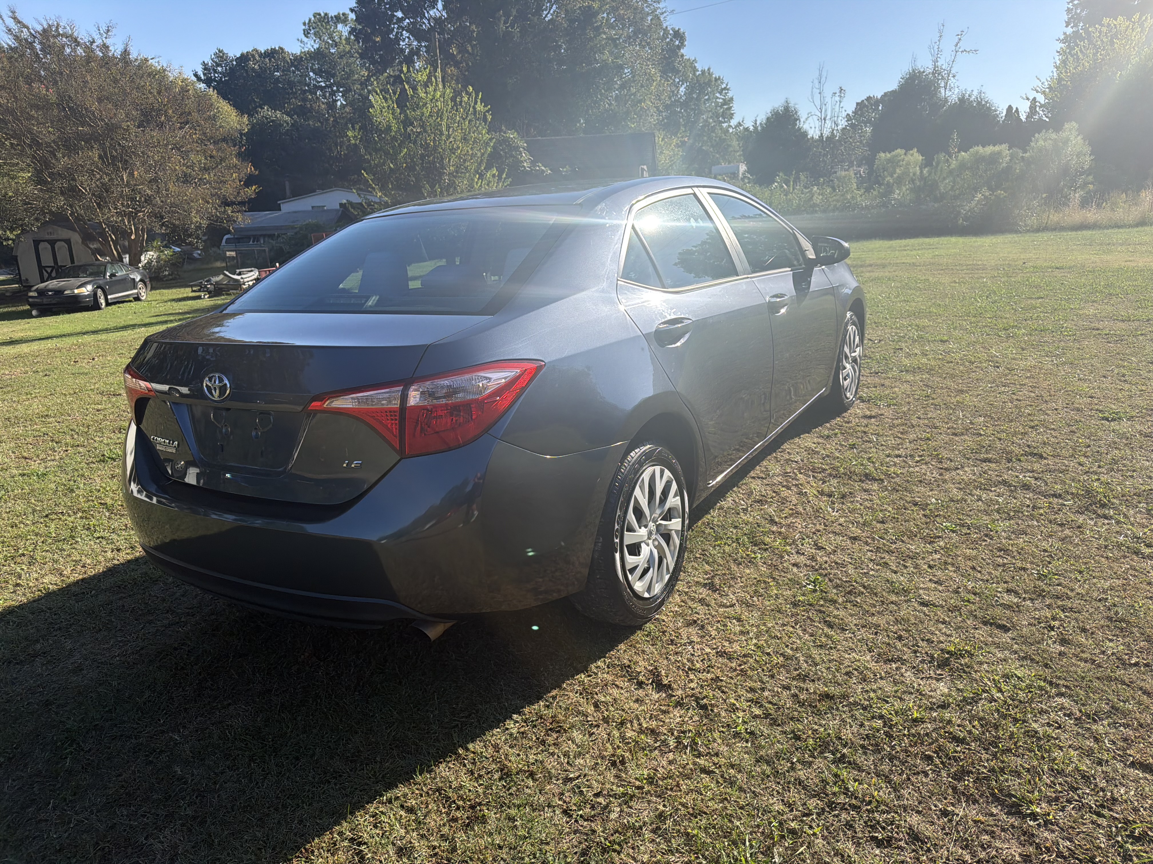 Used 2017 Toyota Corolla LE FWD image 27