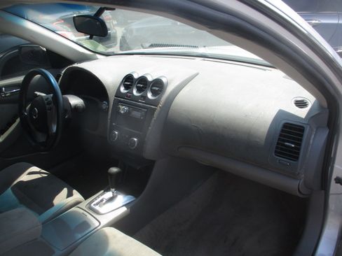 Used 2012 Nissan Altima Sedan FWD image 14