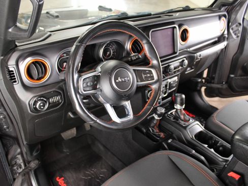Used 2021 Jeep Gladiator Mojave AWD/4WD image 4