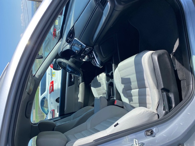 Used 2018 Honda CR-V LX image 15