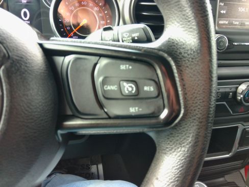 Used 2018 Jeep Wrangler Unlimited Sport image 54