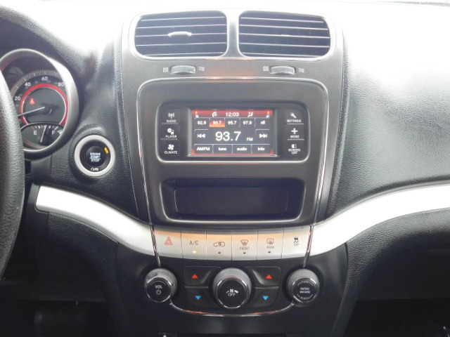 Used 2019 Dodge Journey FWD SE image 13