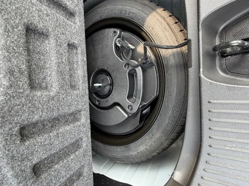 Used 2018 Buick Encore AWD Preferred image 19