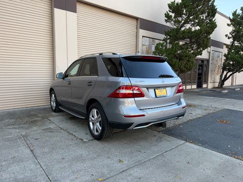 Used 2012 Mercedes-Benz ML 350 image 2