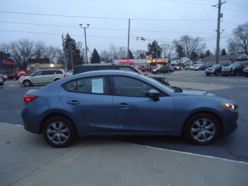 Used 2015 MAZDA MAZDA3 i Sport image 13