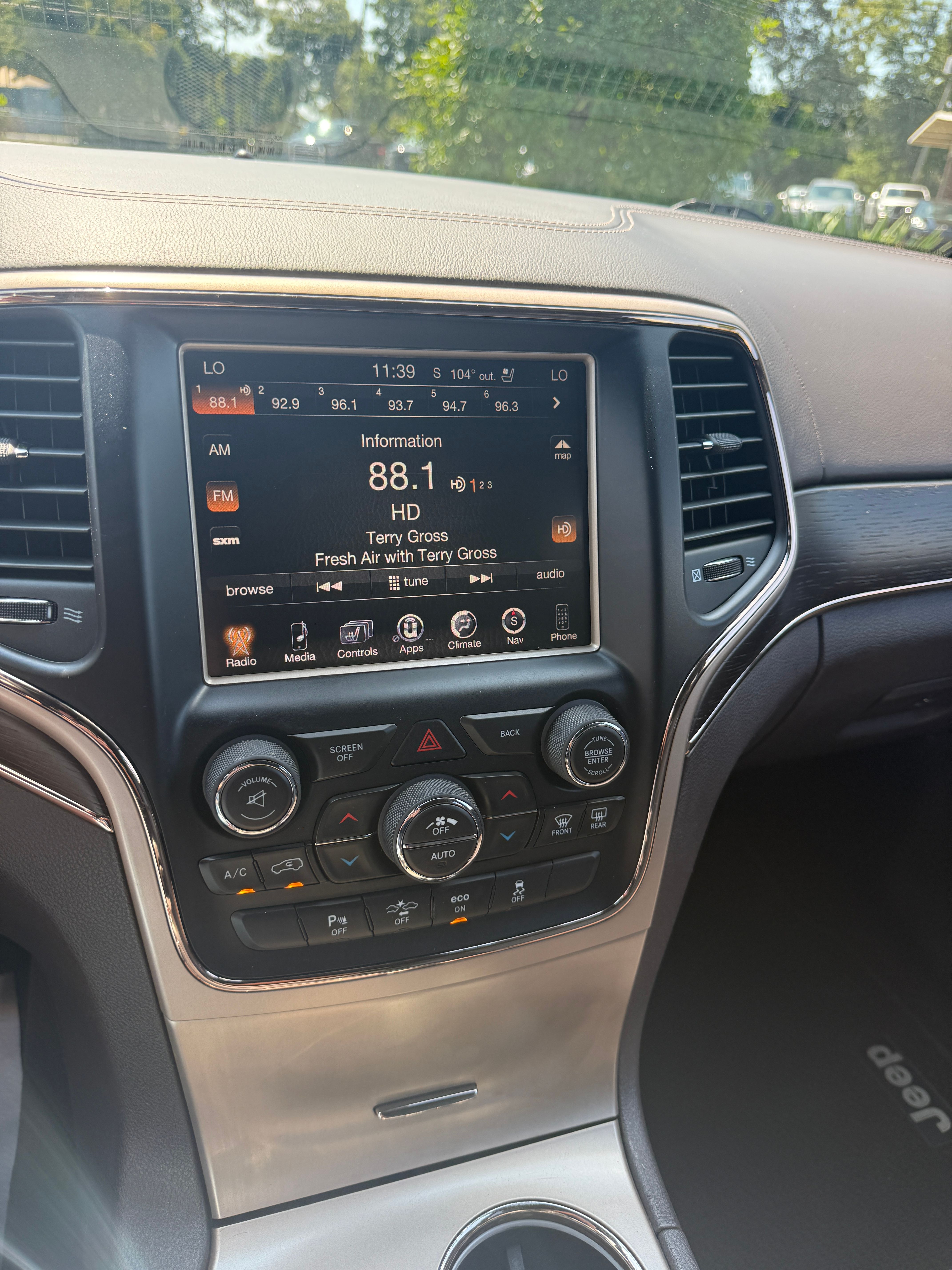 Used 2014 Jeep Grand Cherokee 4WD Summit image 11