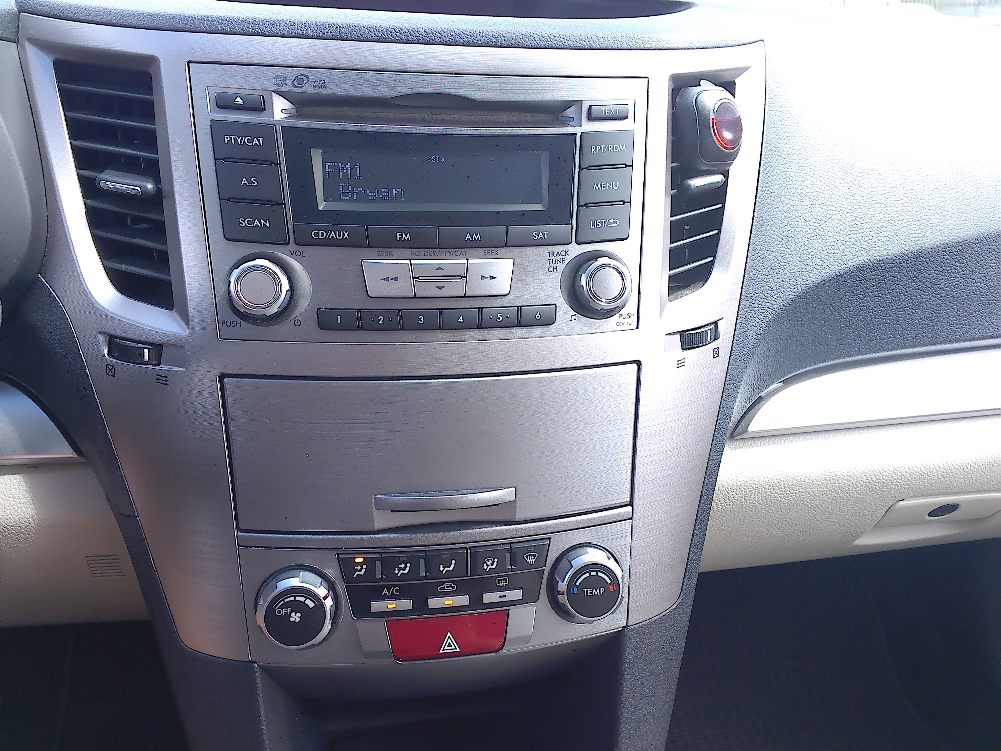 Used 2012 Subaru Outback 2.5i Premium AWD/4WD image 15