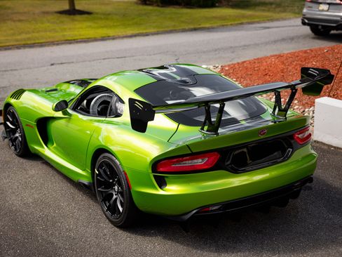 Used 2017 Dodge Viper GTC image 26