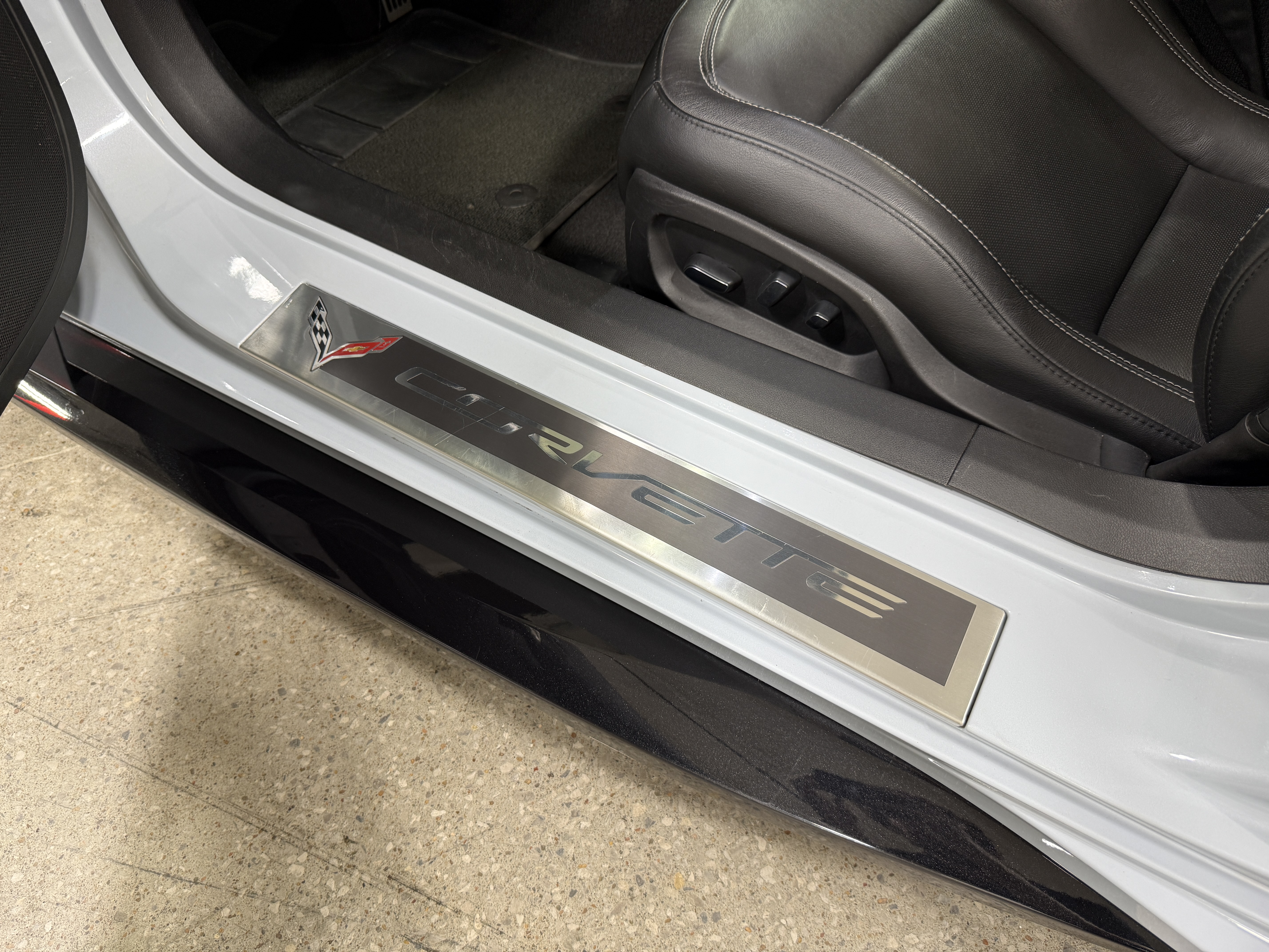 Used 2019 Chevrolet Corvette Grand Sport Coupe w/ 2LT RWD image 22