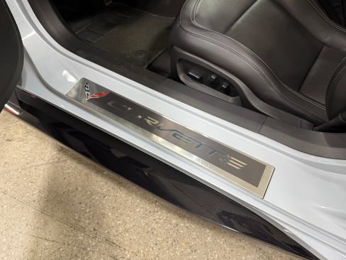 Used 2019 Chevrolet Corvette Grand Sport Coupe w/ 2LT RWD image 22
