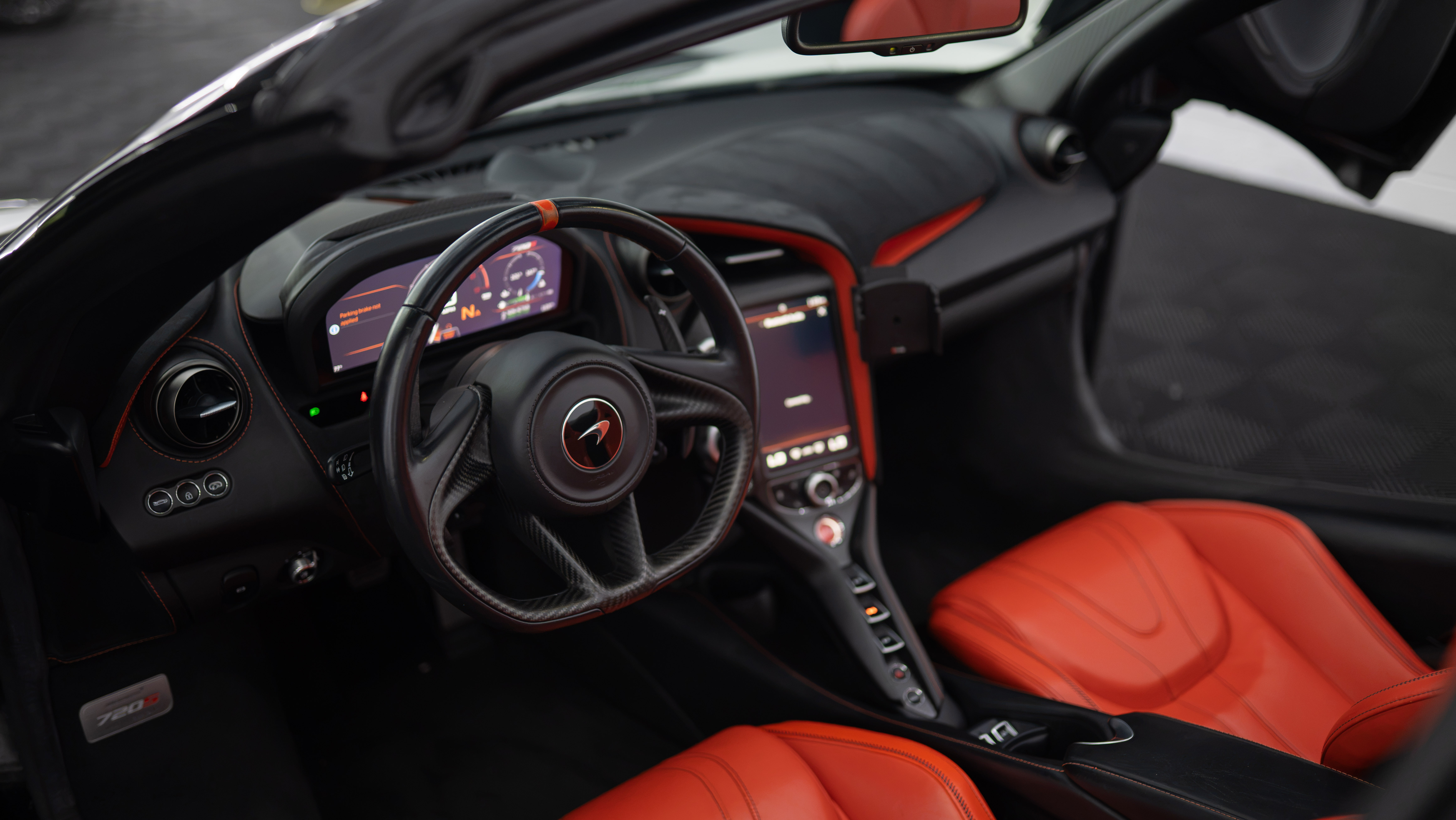 Used 2020 McLaren 720S Spider RWD image 15