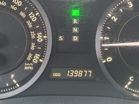 Used 2010 Lexus IS 250C image 17