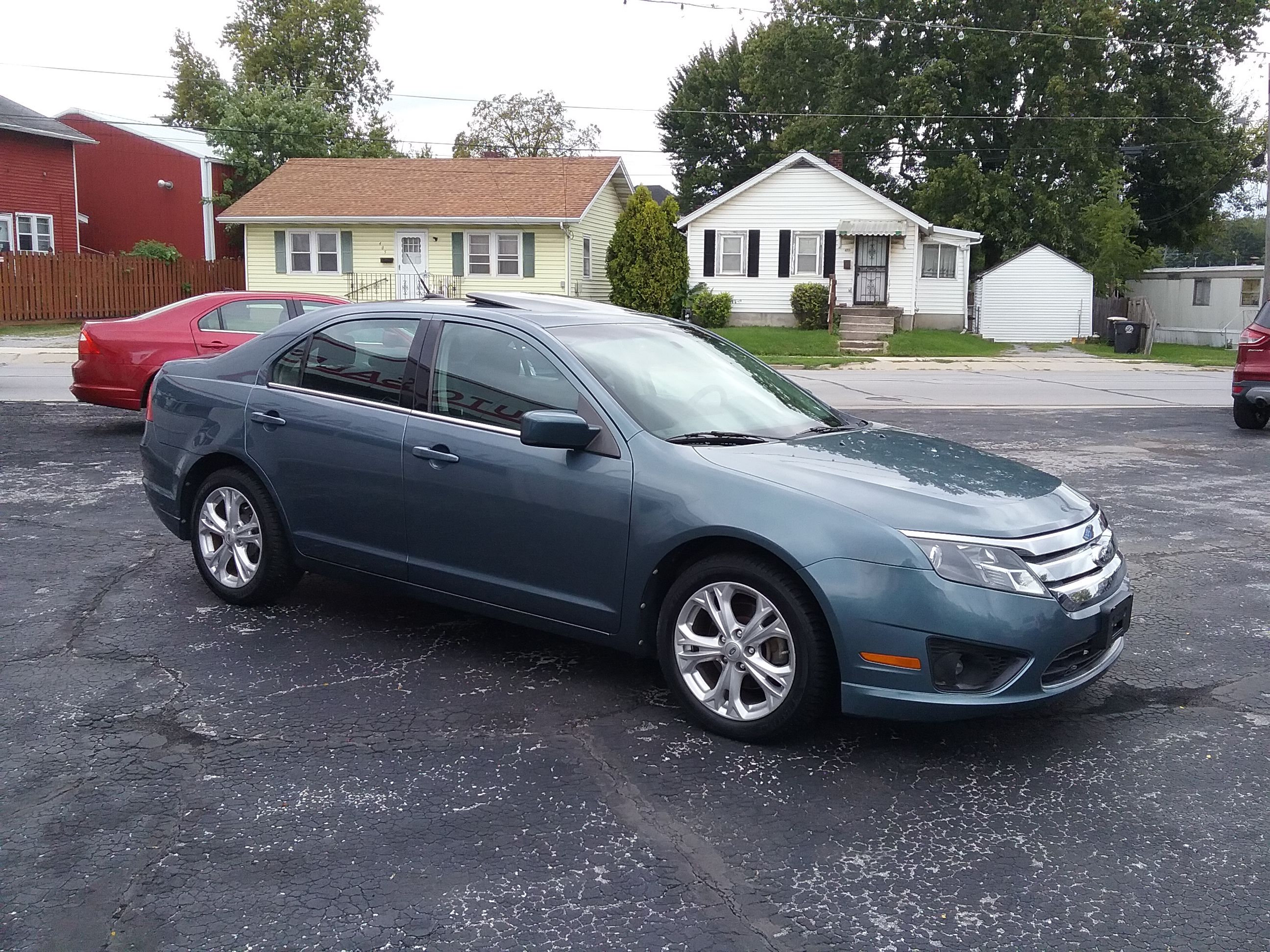 Used 2012 Ford Fusion SE FWD image 3