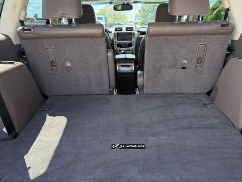 Used 2018 Lexus GX 460 AWD/4WD image 9