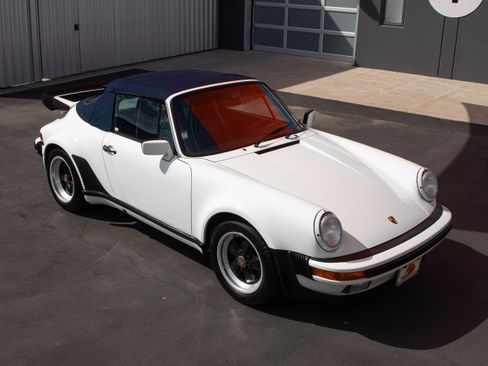 Used 1988 Porsche 911 Carrera image 7