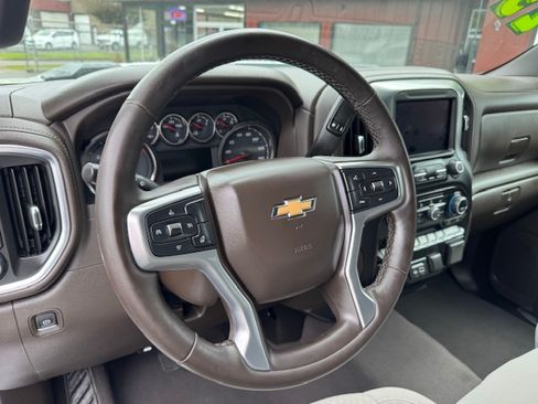 Used 2023 Chevrolet Silverado 2500 LT image 8
