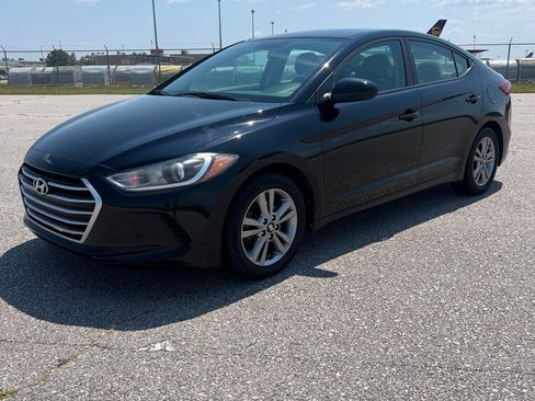 Used 2018 Hyundai Elantra Sedan FWD image 3
