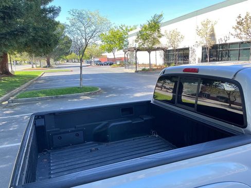 Used 2007 Toyota Tacoma TRD Off-Road image 10