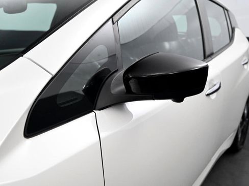 Used 2022 Nissan Leaf SV Plus image 11