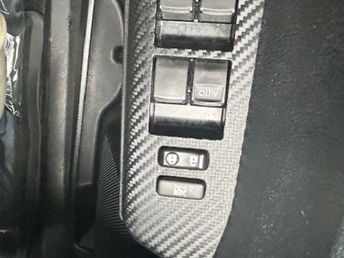 Used 2013 Toyota RAV4 FWD XLE image 21