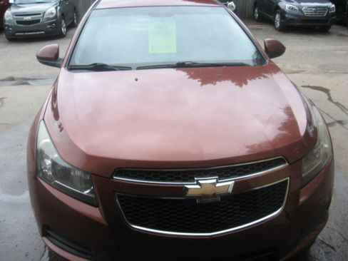 Used 2012 Chevrolet Cruze Eco image 2