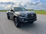 Used 2022 Toyota Tacoma TRD Off-Road image 2