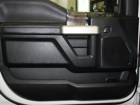 Used 2019 Ford F250 4x4 Crew Cab Super Duty image 20