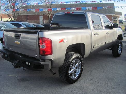 Used 2013 Chevrolet Silverado 1500 LT image 2