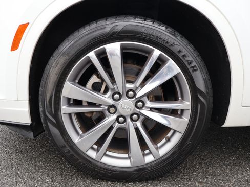 Used 2020 Cadillac XT6 Premium Luxury image 37