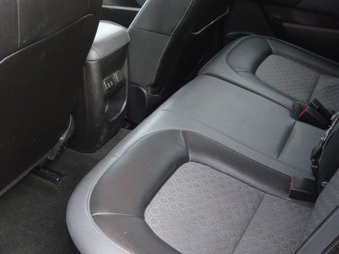 Used 2018 Chevrolet Colorado Z71 image 6