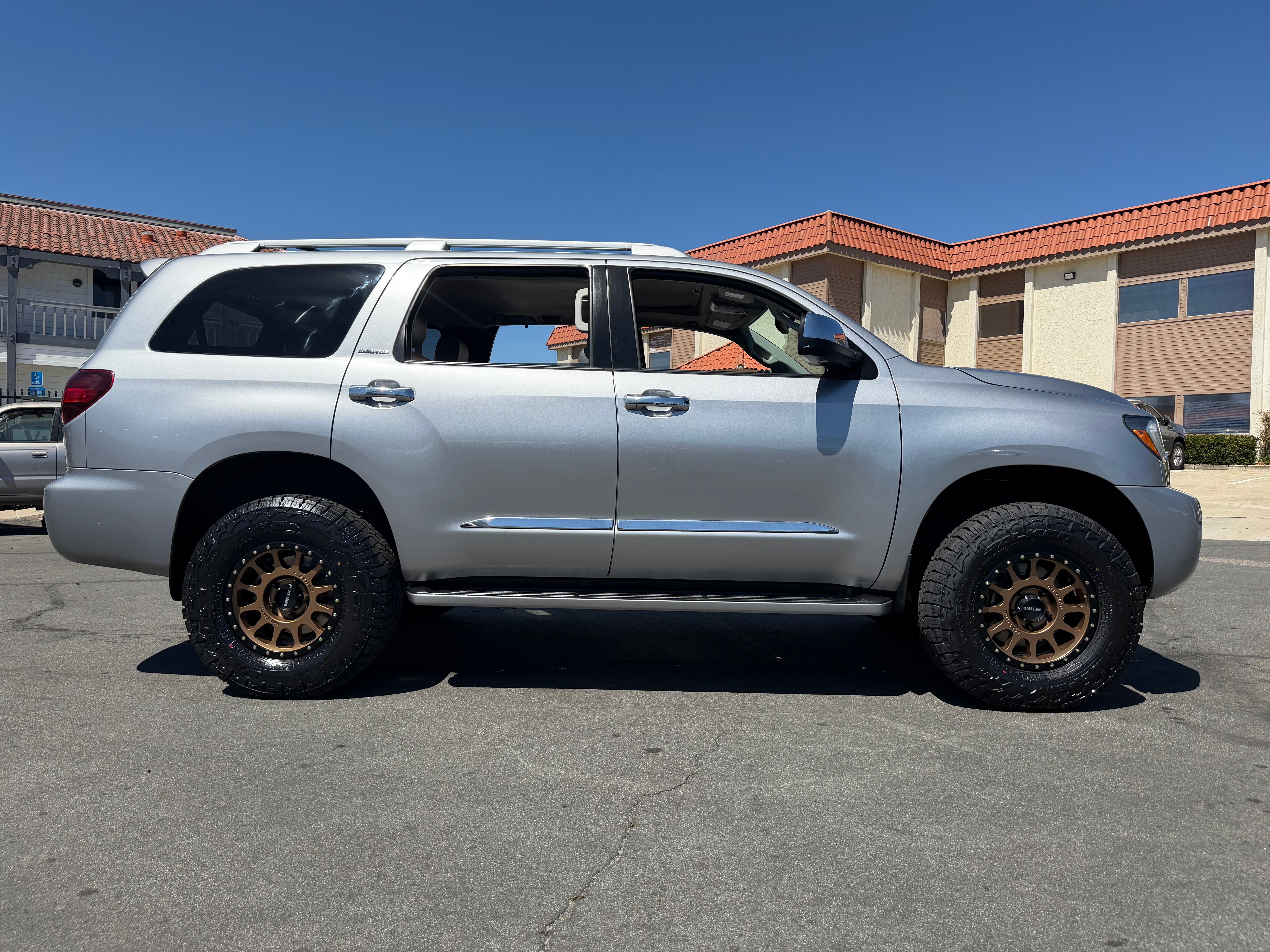 Used 2018 Toyota Sequoia Limited AWD/4WD image 15